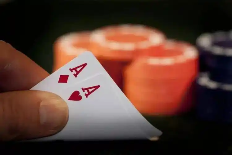 冷静镇定起手牌选择_德州扑克基础策略_GG德州扑克复盘技巧