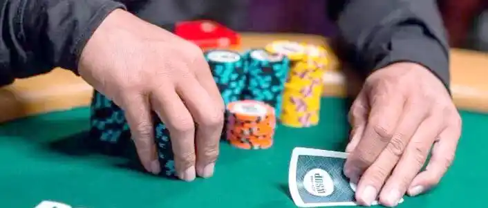 无限德州扑克下注技巧_GG德州扑克转牌策略_无限德州扑克下注策略