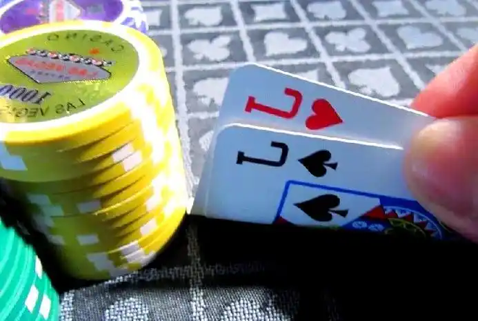 GG德州扑克转牌策略_无限德州扑克下注策略_无限德州扑克下注技巧