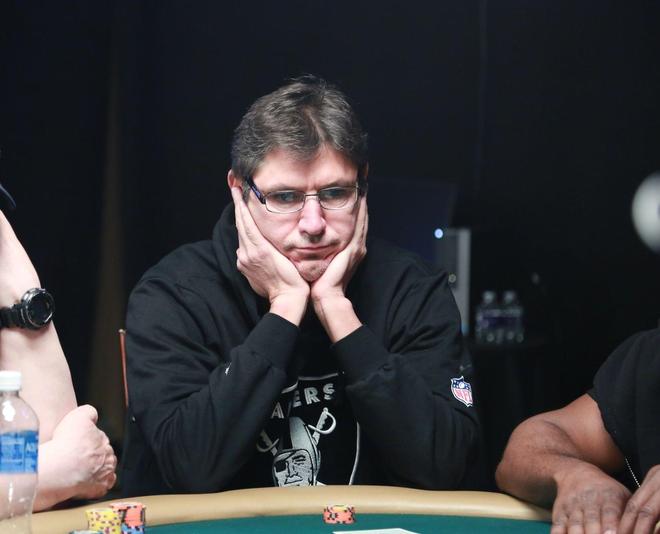 在线扑克位置重要性_六人桌与九人桌策略区别_GG德州扑克转牌策略