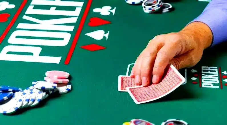 GG德州扑克听牌打法_德州扑克听牌策略_应对不同对手听牌技巧